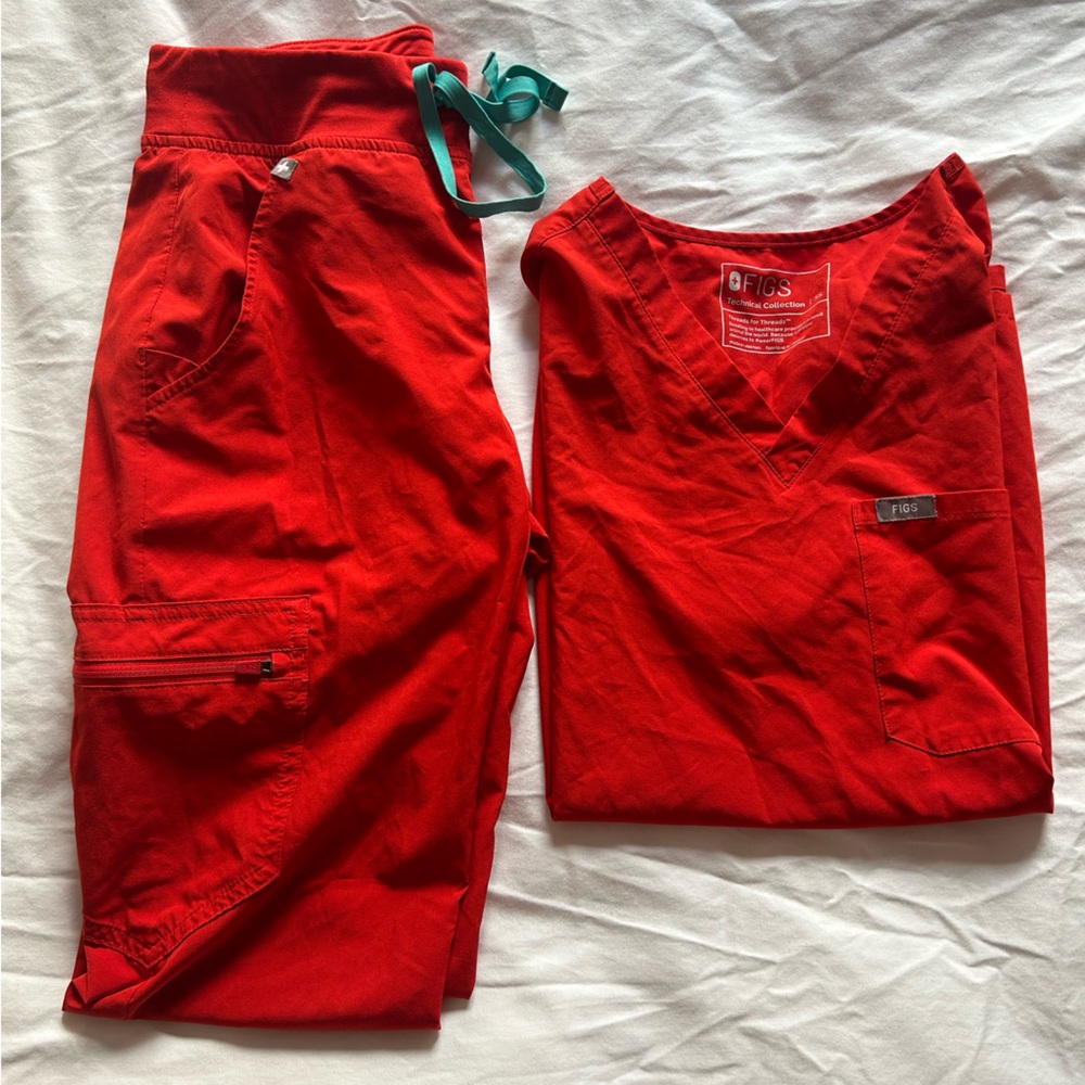 Vibrant Red Figs Scrub Set